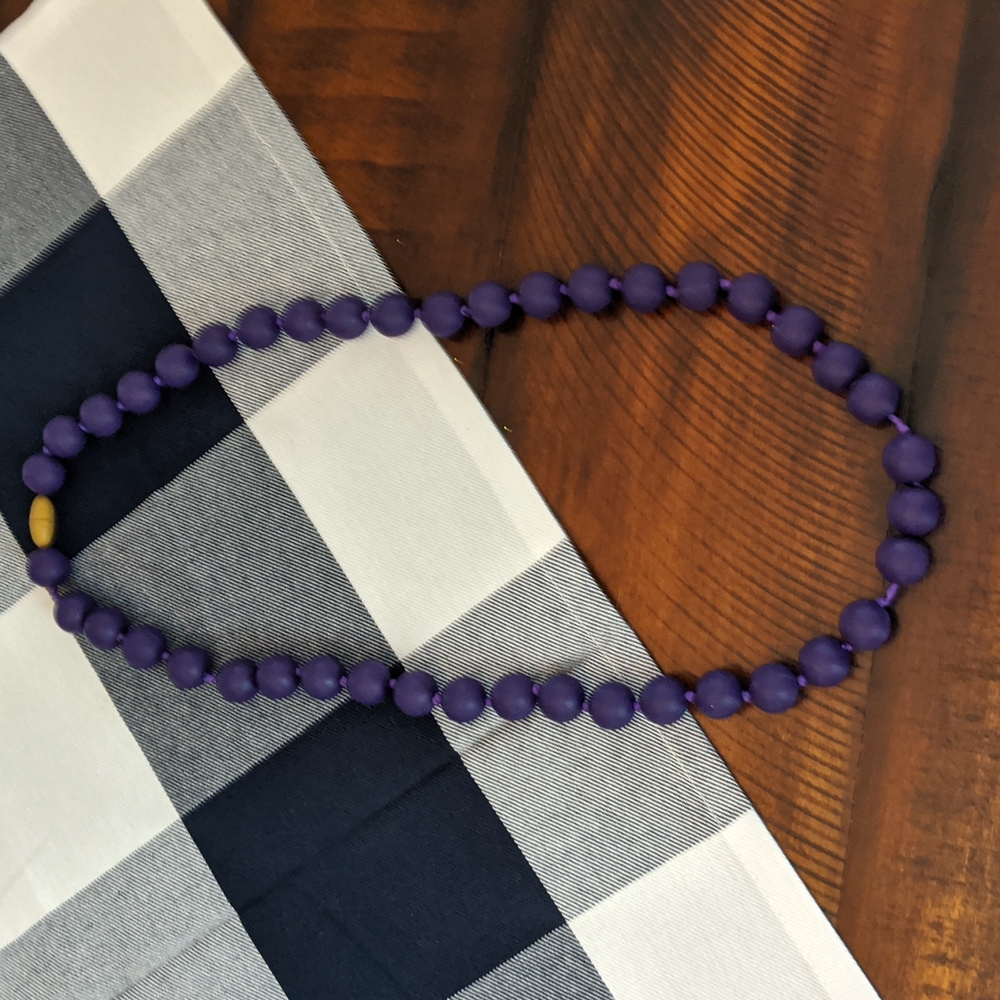Chew Beads purple silicone baby teething necklace, excellent condition